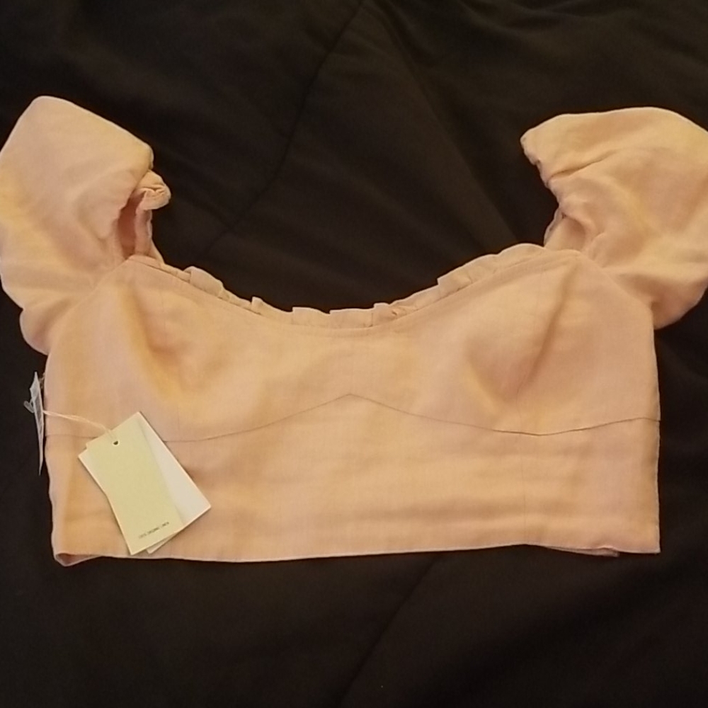 Aritzia Wonder Blouse - Picture 2 of 2
